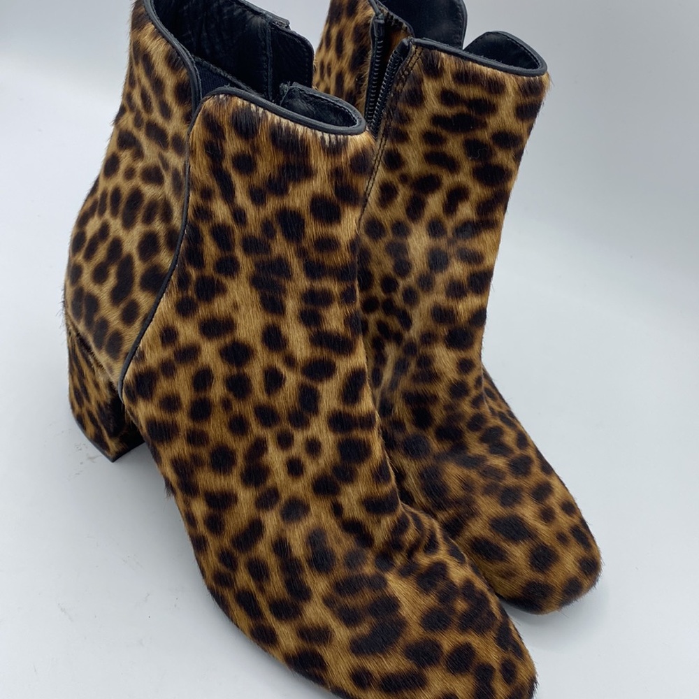 Aquatalia Dalia  Genuine‎ Calf Hair Bootie Size 5.5 NWOB